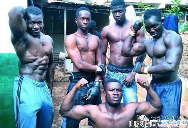 韩国肌肉男团VS非洲肌肉男团，时尚与励志的对决
